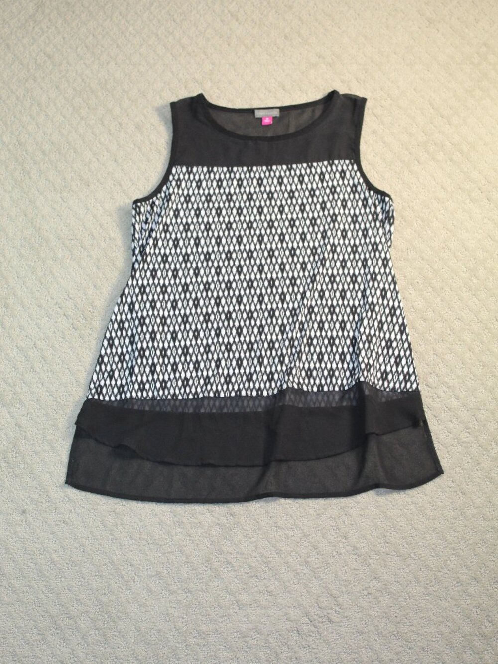 Vince Camuto Size M Black White Pattern Sheer Solid Black Sleeveless Blouse